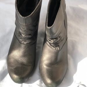 BCBG Paris Black Leather Booties 8.5M